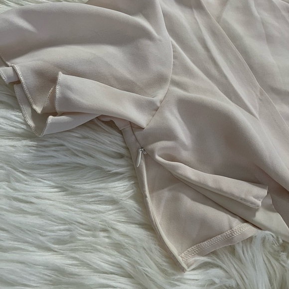 Elegant Cream Tie-Front Maxi Dress - Picture 2 of 9